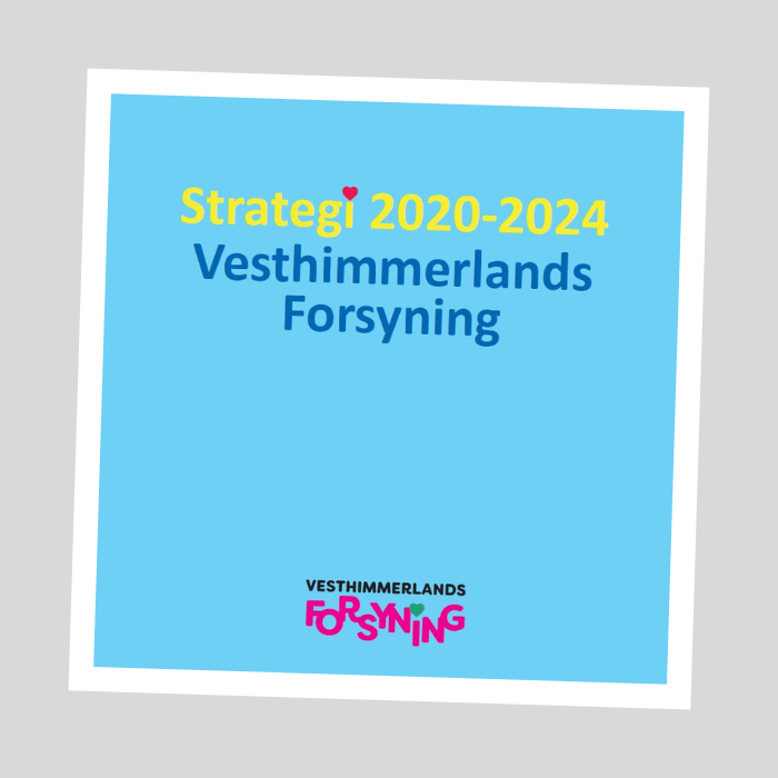 Forsiden af en lyseblå folder, hvor der står strategi 2020-2024 Vesthimmerlands Forsyning